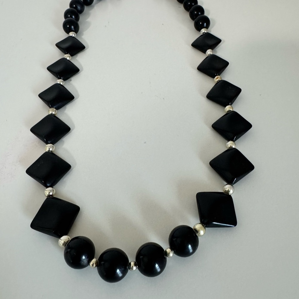 Art‎ Deco Vintage Black and Silver Necklace